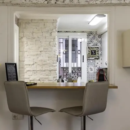 Casco Viejo, Tranvia, Metro, A Pie Апартаменты Бильбао